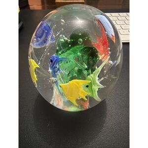 ART GLASS PAPERWEIGHT MURANO STYLE ITALIAN FISH AQUARIUM 3" TALL
